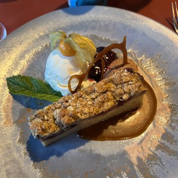 Storm Mountain Lodge - Bread Pudding - Hotels Near Me - Banff, Alberta