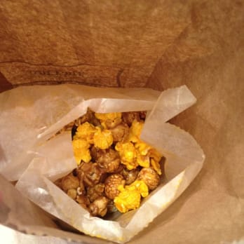 Garrett Popcorn Shops - Chicago mix - Popcorn Shops Near Me - Chicago, Illinois