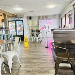 Sunrise Cafe & Bakery