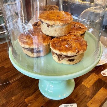 The Pie Room by Curtis Stone - Bakeries Near Me - Beverly Hills, California The Pie Room by Curtis Stone - Bakeries Near Me - Beverly Hills, California