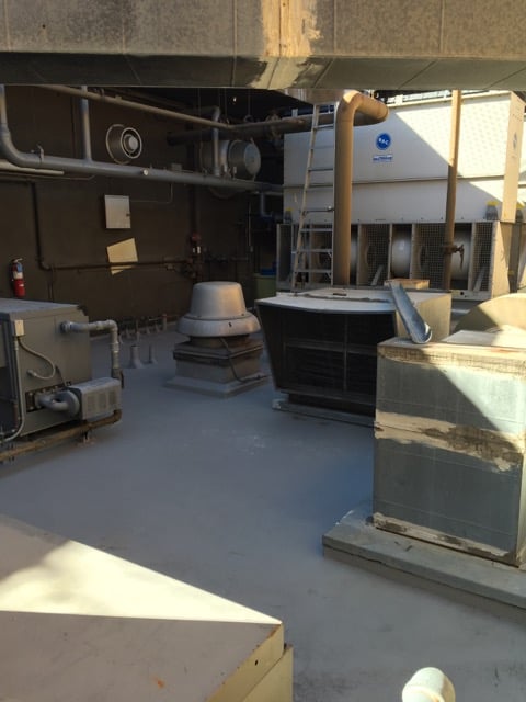 Slide of Bilt-Well Roofing