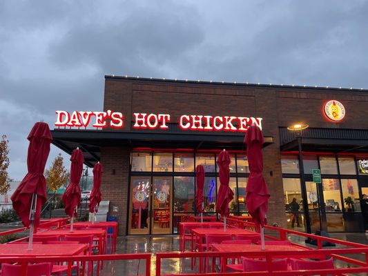 Dave's Hot Chicken by null