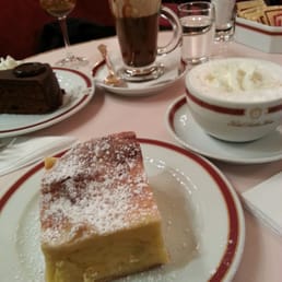 Dry and hard sacher torte and ok strudel.