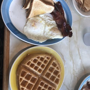 The Kitchen Table - American Near Me - North Myrtle Beach, South Carolina