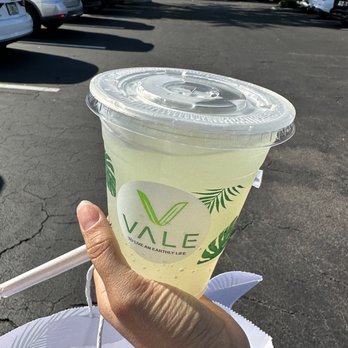Vale Healthy Kitchen - Boca Raton - Matcha lemonade - Acai Bowls Near Me - Boca Raton, Florida Vale Healthy Kitchen - Boca Raton - Matcha lemonade - Acai Bowls Near Me - Boca Raton, Florida