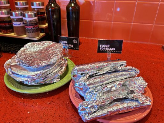 FiRE+iCE Interactive Grill & Bar by null