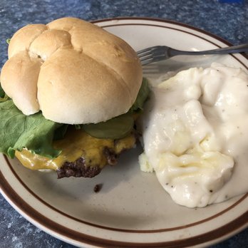 Commercial St Diner - cheeseburger and mashed potatoes with white gravy - Diners Near Me - Emporia, Kansas Commercial St Diner - cheeseburger and mashed potatoes with white gravy - Diners Near Me - Emporia, Kansas