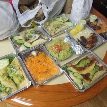 Las Margaritas - Everything was good! I love the green and orange? Sauce that they gave (didn't capture them in my pic), no idea what they are but it's tasty - Mexican Near Me - Brooklyn, New York Las Margaritas - Everything was good! I love the green and orange? Sauce that they gave (didn't capture them in my pic), no idea what they are but it's tasty - Mexican Near Me - Brooklyn, New York
