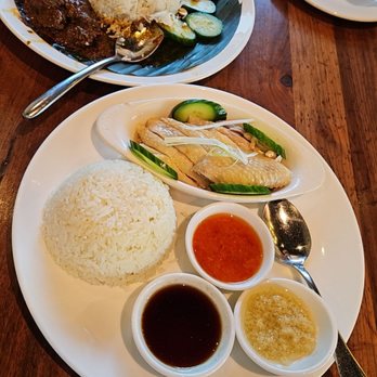 Ipoh Kopitiam - hainan chicken rice - Malaysian Near Me - Alhambra, California