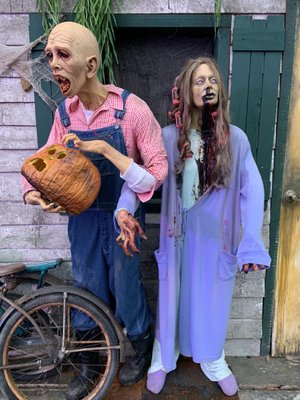 13th Hour Haunted House by null