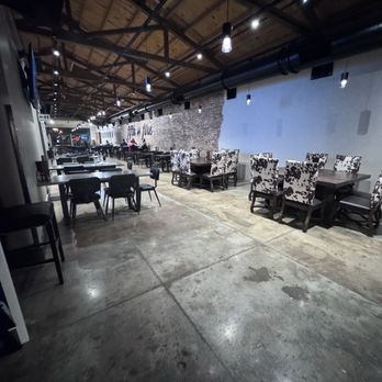 FIFTH & FIRE - Updated August 2025 - 97 Photos & 32 Reviews - 551 Broad ...