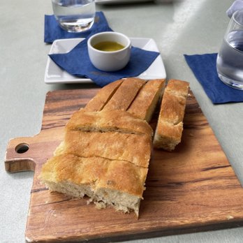 SAVI Cucina + Wine Bar - Free focaccia - Wine Bars Near Me - Mount Pleasant, South Carolina SAVI Cucina + Wine Bar - Free focaccia - Wine Bars Near Me - Mount Pleasant, South Carolina