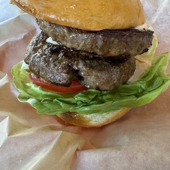 Big Island Burger - Double burger - Burgers Near Me - Urban Honolulu, Hawaii