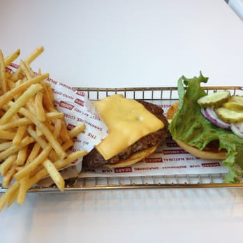 Smashburger - Looks good - Burgers Near Me - Wantagh, New York