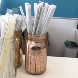 Square Lake Nutrition - Bar area