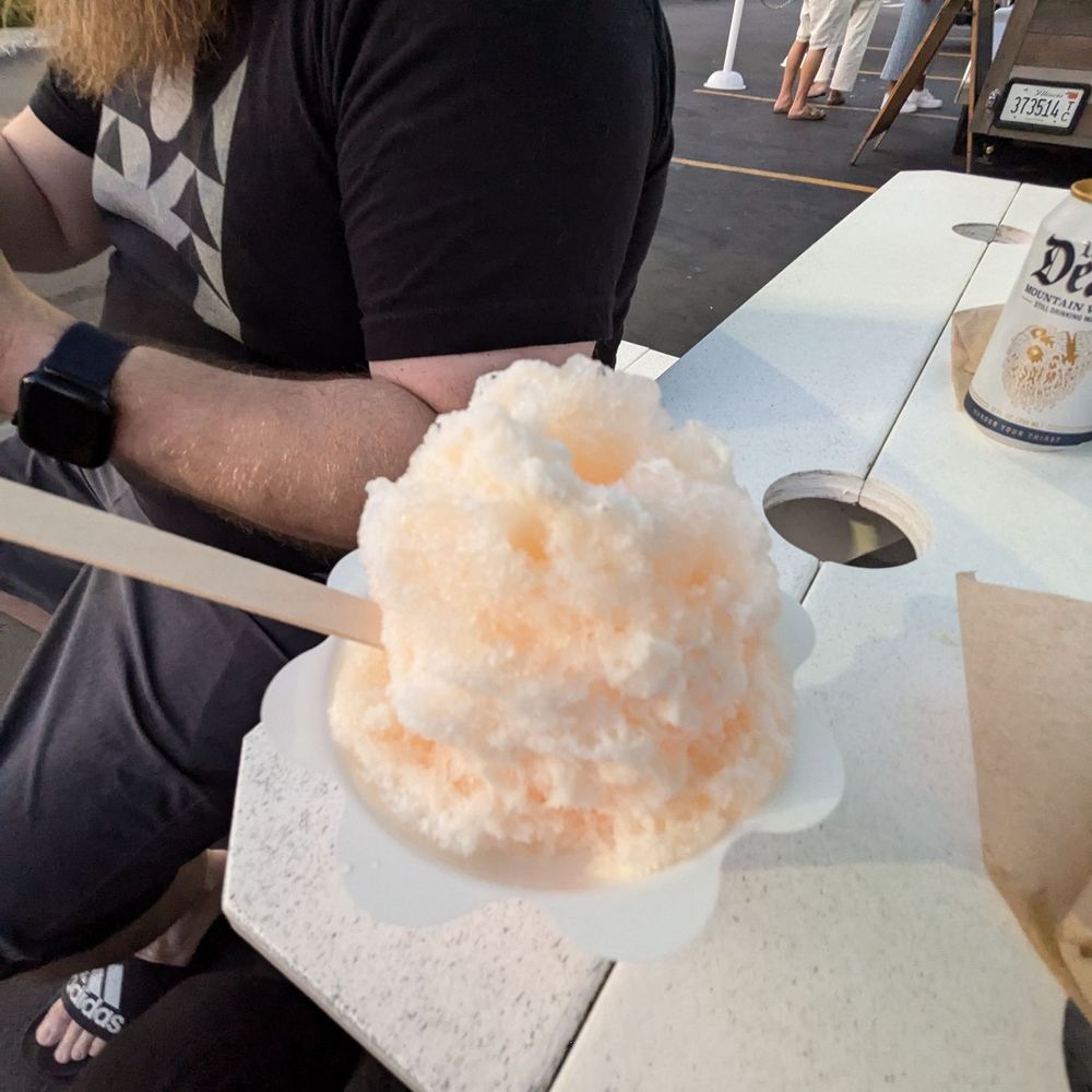 Sno Problems - Dreamsicle Snowcone - Shaved Ice Near Me - Naperville, Illinois