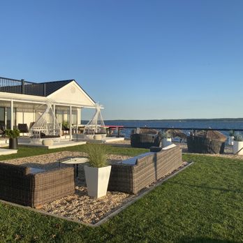 Aqua Beach Hotel - Opened space - Hotels Near Me - Aquebogue, New York Aqua Beach Hotel - Opened space - Hotels Near Me - Aquebogue, New York