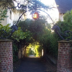 Vine Lane