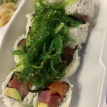Sushi Plus - Four Season Roll. Tasted fresh, the seaweed salad did get the rice a bit soggy. - Japanese Near Me - Fountain Valley, California Sushi Plus - Four Season Roll. Tasted fresh, the seaweed salad did get the rice a bit soggy. - Japanese Near Me - Fountain Valley, California