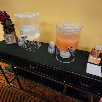 Hotel ICON, Autograph Collection - Reception area. July 2024 - Hotels Near Me - Houston, Texas