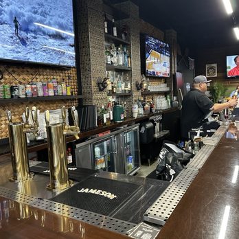 808 Craft House - Bar - Hawaiian Near Me - Kapolei, Hawaii 808 Craft House - Bar - Hawaiian Near Me - Kapolei, Hawaii