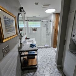 Carolina Mornings Luxury Cabins and Vacation Rentals - Bathroom and amazing shower