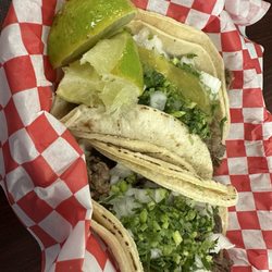 La Bamba Mexican Food and More - Fantastic steak tacos