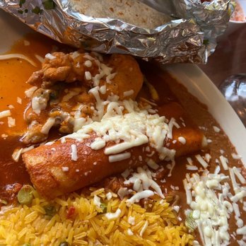 EL Jalisco grill & bar 2 - a plate of mexican food - Mexican Near Me - Milaca, Minnesota EL Jalisco grill & bar 2 - a plate of mexican food - Mexican Near Me - Milaca, Minnesota