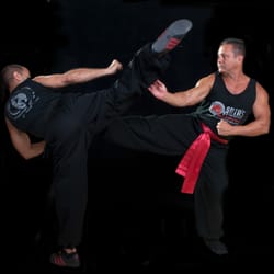 Anta's Fitness and Self Defense - Bruce Lee's Jeet Kune Do/Self Defense