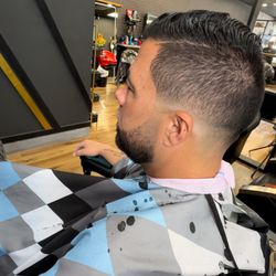 Clippers From Heaven D’Barbershop