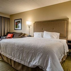 Hampton Inn Caryville-I-75/Cove Lake-State Park - Guest room