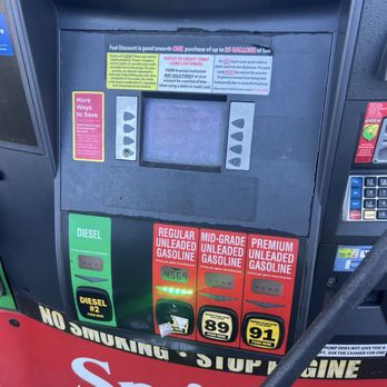 Smith's Gas Station - $4.56 a gallon much better than $6.95 in Cali - Gas Stations Near Me - Las Vegas, Nevada Smith's Gas Station - $4.56 a gallon much better than $6.95 in Cali - Gas Stations Near Me - Las Vegas, Nevada