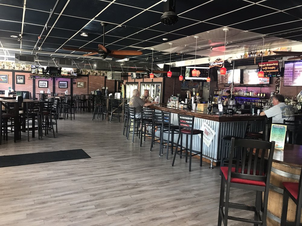 BEACH BARRELS 18 Photos & 24 Reviews Sports Bars 13207 Coastal Hwy, Ocean City, MD