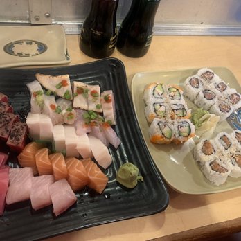 Oishii - Sashimi Boat - Sushi Bars Near Me - Houston, Texas