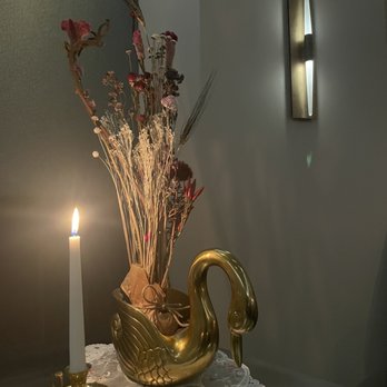 Alinea - Table decor, partially edible - New American Near Me - Chicago, Illinois