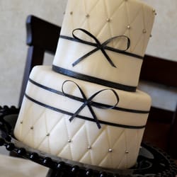 Greg Marsh Designer Cakes - Our small two tier cake to cut, because we also had cupcakes :)