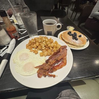 The Hudson Cafe - Breakfast & Brunch Near Me - Detroit, Michigan The Hudson Cafe - Breakfast & Brunch Near Me - Detroit, Michigan