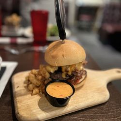 Route 66 Restaurant - Burger and cheese curds