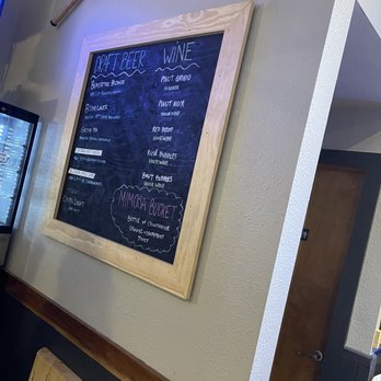Creekbend Cafe - American Near Me - Hope, Alaska
