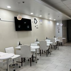 Yuna nails - Manicure station