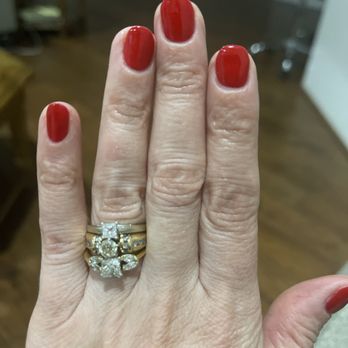Salon De Nails - This was my first time and I'm impressed, Nina cut my cuticles. Quality, quality, quality! - Nail Salons Near Me - Richmond, Texas
