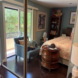 Mirror sliding doors