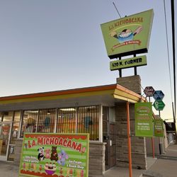 La Michoacana - La Michoacana... I found homemade ice cream in Hobbs, America! (1/6/2023)