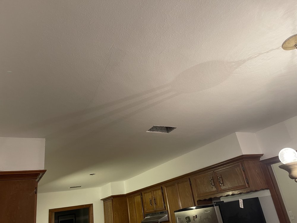 Slide of The Texan Construction & Services