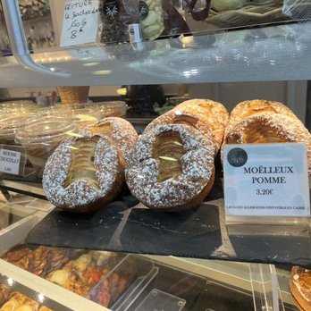 La Maison d'Isabelle - Moelleux Pomme - Bakeries Near Me - Paris, 75