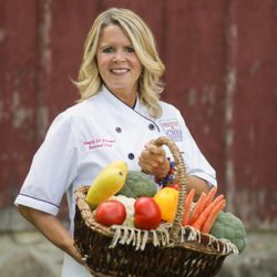 Simply Go Gourmet - Chef Pamela Anne is a Personal Chef who can prepare nutritious customizable home-cooked meals.  Everything is fresh and made to order.