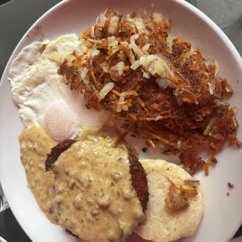 Wildberry Pancakes and Cafe - Chicken and biscuits - Breakfast & Brunch Near Me - Chicago, Illinois Wildberry Pancakes and Cafe - Chicken and biscuits - Breakfast & Brunch Near Me - Chicago, Illinois