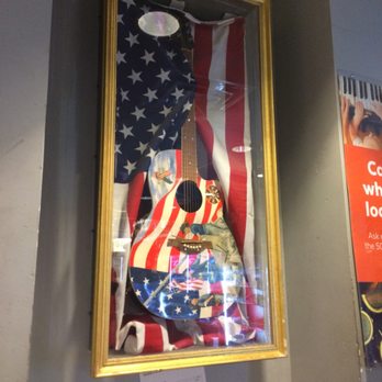 Guitar Center - 08/25/18 - Musical Instruments & Teachers Near Me - Manhattan, New York