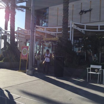 Lemonade - Great place to eat! - New American Near Me - Huntington Beach, California