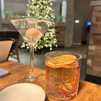Amakara - Cocktails and decor - Sushi Bars Near Me - Dublin, California